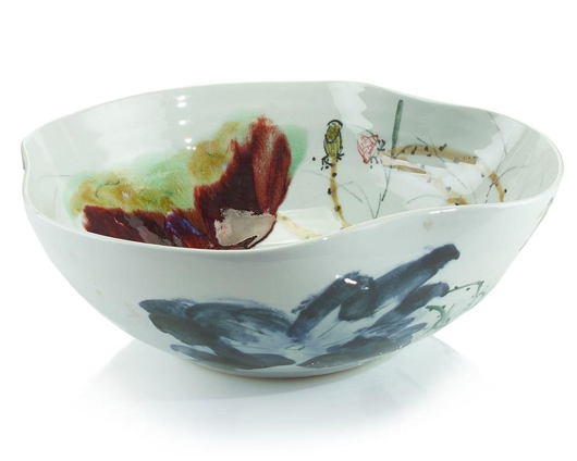 Picture of CURLED-RIM PORCELAIN BOWL