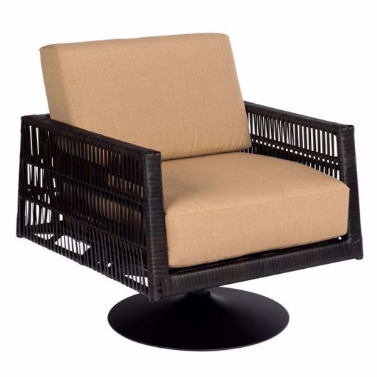 Picture of MAIZ SWIVEL LOUNGE CHAIR