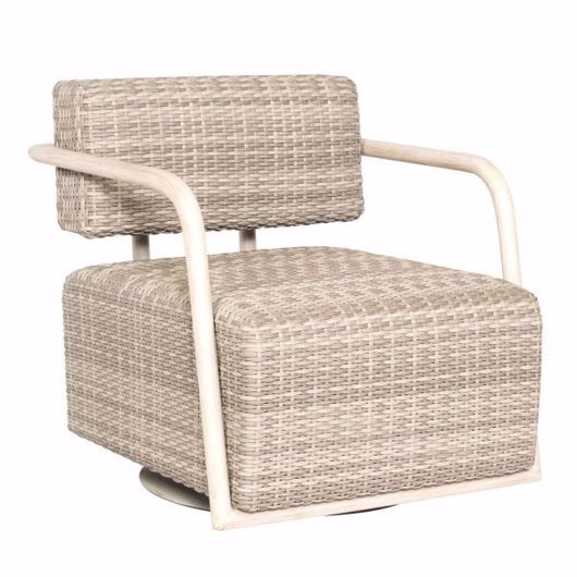 Picture of SCOUT SWIVEL LOUNGE CHAIR