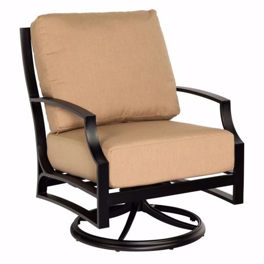 Picture of SEAL COVE SWIVEL LOUNGE CHAIR