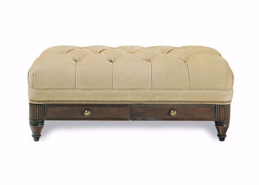 Picture of 079 ROBINSON TUFTED COCKTAIL OTTOMAN